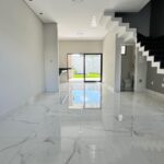 Casa Duplex com Piscina Privativa – Veneza