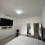 Casa com 254m de lote