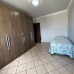 Apartamento de segundo andar, frente e com 117 metros privativos