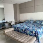 Luxuoso apartamento – Uma unidade por andar