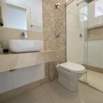 Luxuoso apartamento – Uma unidade por andar