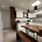 Uma unidade por andar mobiliado e com altíssimo acabamento