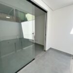 Casa geminada com quintal – pronta para morar