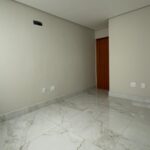 Residência Exclusiva no Iguaçu com 3 Quartos, Suíte e Piscina – Acabamento Premium