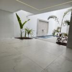 Residência Exclusiva no Iguaçu com 3 Quartos, Suíte e Piscina – Acabamento Premium