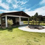 Casa de Luxo no Condomínio Jardim Entre Rios, Cava Grande