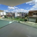 Residência de Luxo no Iguaçu: 02 Pavimentos, 04 Quartos, Espaço Gourmet e Mais!