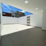 Casa em lote inteiro de 300 m²🏠