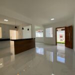 Casa em lote inteiro de 300 m²🏠