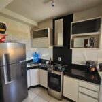 Conforto e praticidade: Apartamento de 2 quartos com cozinha planejada no Cidade Nova